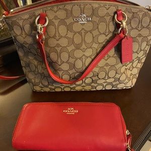Coach purse and wallet set